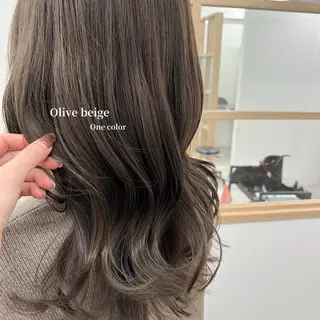 ロング カラー 柔らかオリーブ🌿 HIMARI🌻のヘアスタイル