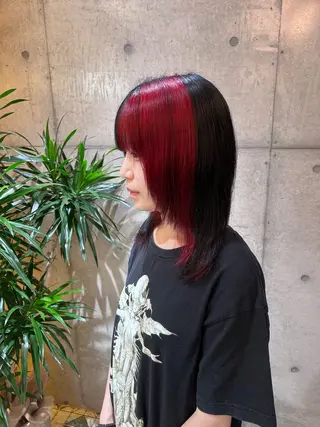 ミディアム カラー 閼伽井 誇和のヘアスタイル