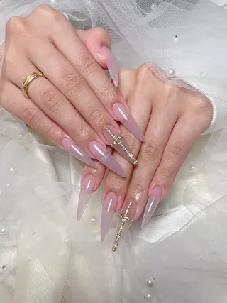 ネイル 🦋 MiKi 🦋 ネイルサロンのネイルデザイン