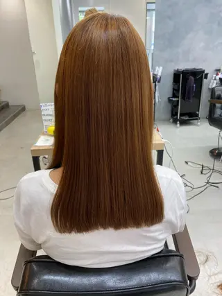 ミディアム 嶋田 久純のヘアスタイル