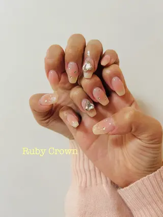 ネイル Ruby Crownのネイルデザイン