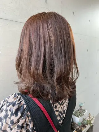 セミロング カラー 岸田莉奈/ ゆるふわ/ナチュラルのヘアスタイル