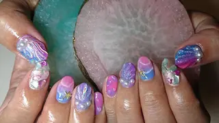 ネイル LAVISH nail salonのネイルデザイン