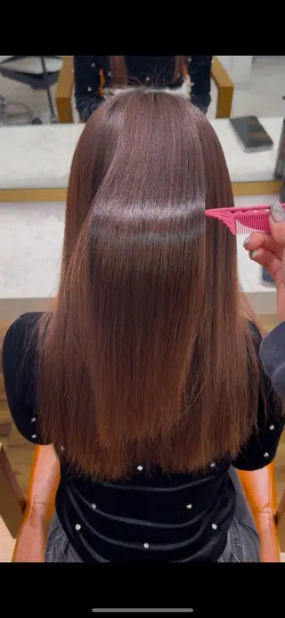 セミロング カラー ブリーチなしWカラー / 野中悠那のヘアスタイル