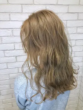 セミロング カラーアンドケアリタ kitamuuuのヘアスタイル