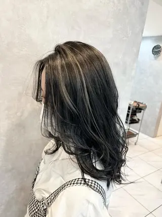 カラー SALOWIN栄 高須大貴のヘアスタイル