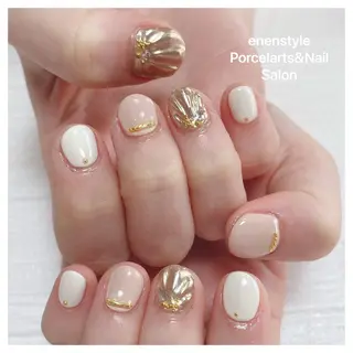 ショート ネイル 👑enen style👑のネイルデザイン