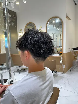 ショート パーマ メンズ 辻 雅也のヘアスタイル