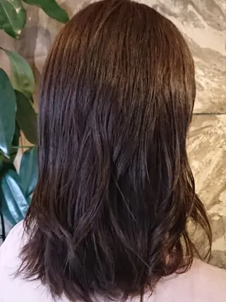 ミディアム カラー 清水 旭美のヘアスタイル