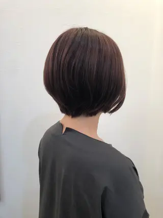 ショート ツノガイ エリのヘアスタイル