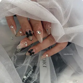 ネイル SALON ELVI.のネイルデザイン