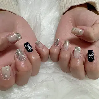 ネイル シュシュ 🎀 girly nailのネイルデザイン