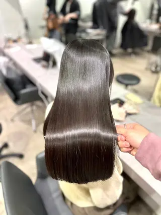 ロング 40代以降の 縮毛矯正専門家のヘアスタイル