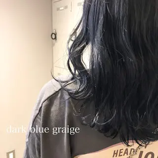 セミロング カラー ハイトーン×レイヤー カットTAKUMIのヘアスタイル