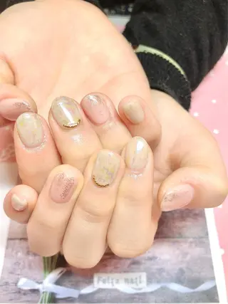 ネイル ユキカ （ネイリスト）のネイルデザイン
