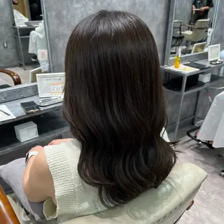 セミロング 勝 瑞貴のヘアスタイル