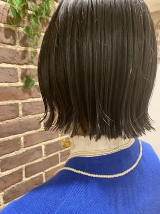 ミディアム 新井 菜摘のヘアスタイル