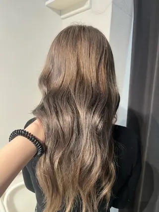 ロング カラー annuy aoiのヘアスタイル