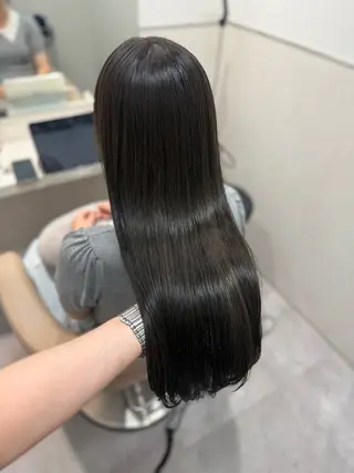 ロング カラー ラベンダー💜 グレージュ🩶のヘアスタイル