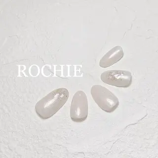 ネイル ROCHIE ロキエ(まなみ)のネイルデザイン