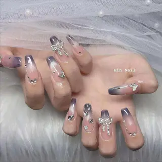 ネイル Hin Nailsのネイルデザイン