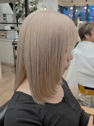 ミディアム カラー 関口 友菜のヘアスタイル