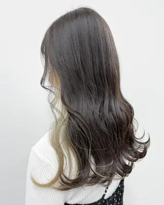 セミロング カラー 🦄インナーカラー 🦄貫井彩花のヘアスタイル