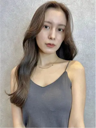 ロング 透明感カラー🤎 中川智帆のヘアスタイル