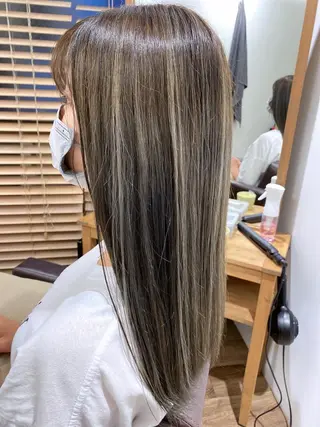 ロング カラー ハイライト⭐️上野 高広のヘアスタイル