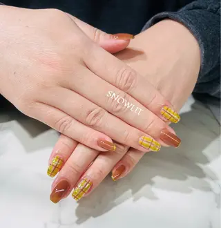 ネイル SNOW LITのネイルデザイン