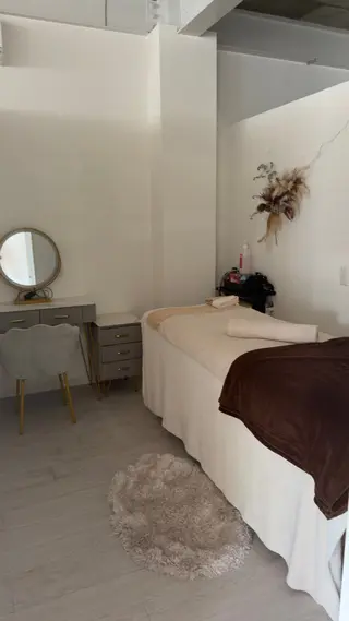 與吾 綾香のエステ・リラクイメージ