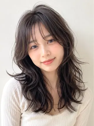 ミディアム パーマ 抜きっぱなしブロンド /ハイトーン/カナタのヘアスタイル