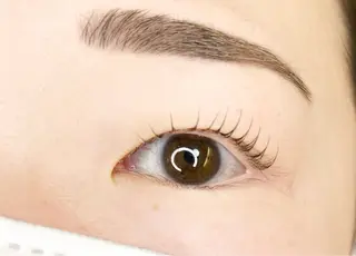 マツエク・マツパ Eyelash Lily🤍花塚のマツエク・マツパデザイン
