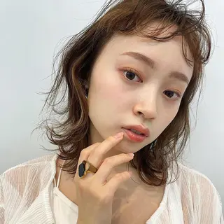 ミディアム O/ODER (official)のヘアスタイル