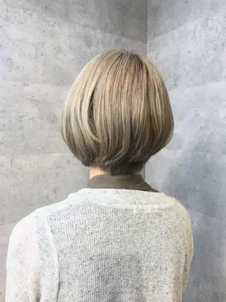 ショート カラー 今野 美栄のヘアスタイル