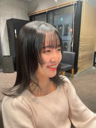 セミロング PANOLA下北沢 中川夢菜のヘアスタイル