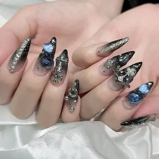 ネイル 山田 真里のネイルデザイン