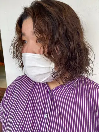 ショート パーマ 💓パーマ，💗 レイヤーカットのヘアスタイル