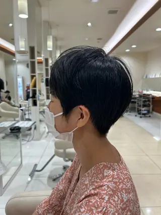 ショート ラブーケ大垣店 石動のヘアスタイル