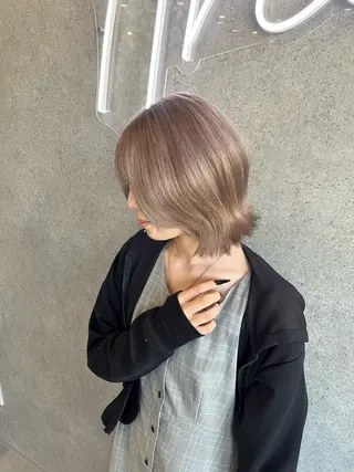 カラー ARCANA イホリのヘアスタイル