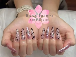 ネイル Hana Bloom Nail Salonのネイルデザイン