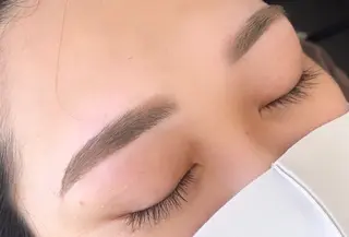 アイブロウ Moon(ムーン)所属・moon 梶本のマツエク・マツパデザイン