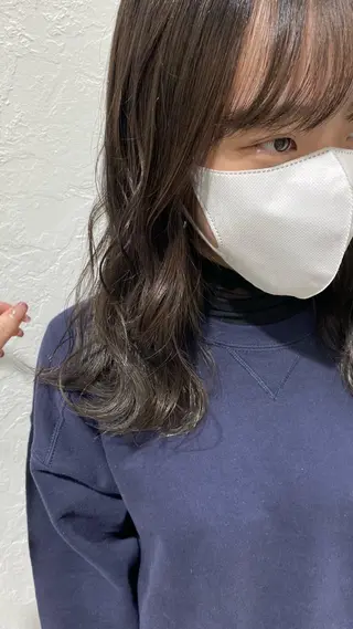 セミロング カラー hair shioのヘアスタイル