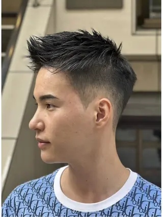 ショート メンズ トミモト アユムのヘアスタイル