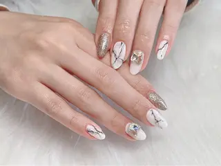 ネイル nail&eye Ariesのネイルデザイン