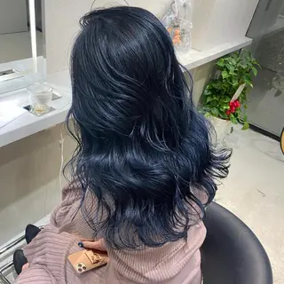 ロング カラー DEAN ISLA 大人レイヤーカットのヘアスタイル