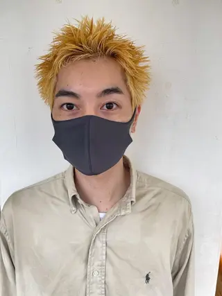 ショート メンズ 💓パーマ，💗 レイヤーカットのヘアスタイル