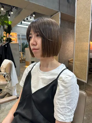 ショート ⭐ハイトーンブリーチ ミルクティーピンクのヘアスタイル