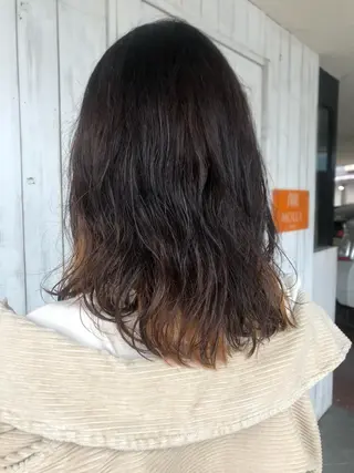 セミロング パーマ 谷口ゆめ/縮毛矯正/ 大人女子/眉ワックスのヘアスタイル