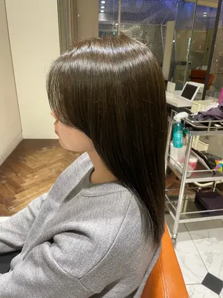 カラー 頭から整える美容師 松田のヘアスタイル